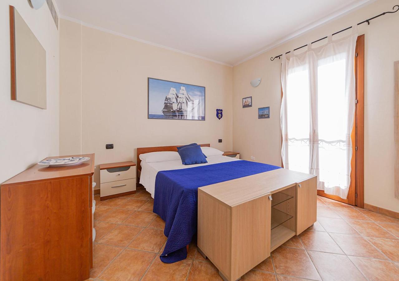 Murphy Holiday Home - Le Residenze Di Padule 02 La Maddalena  Eksteriør bilde